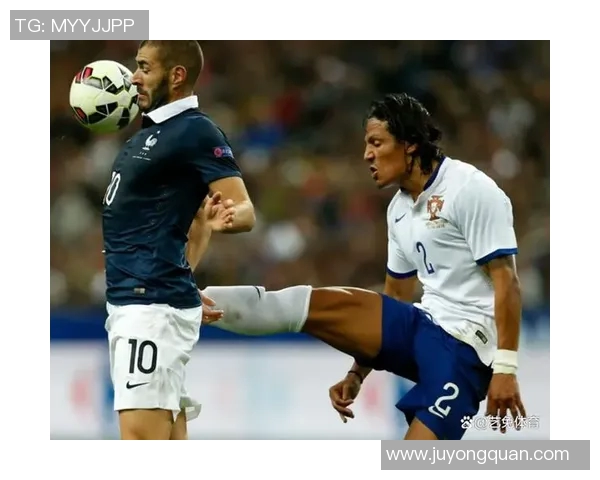 足球明星搞笑瞬间合集：意外失误与经典滑稽表演全纪录